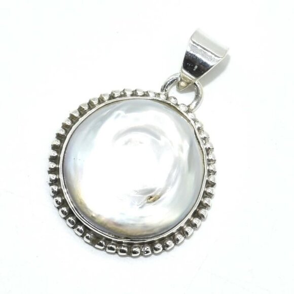 Sterling Silver Pearl (8.1ct) Hand Made Pendant - Picture 3 of 3